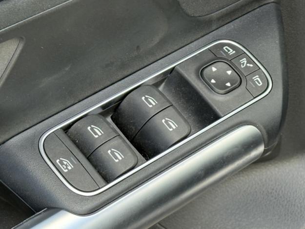 MERCEDES-BENZ GLA 200 d AMG Line  