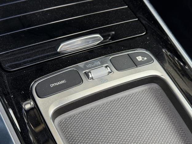MERCEDES-BENZ GLA 200 d AMG Line  