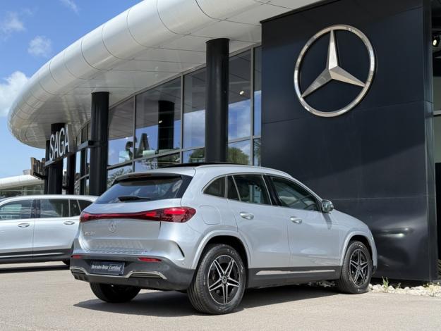 MERCEDES-BENZ EQA 250+ AMG Line  