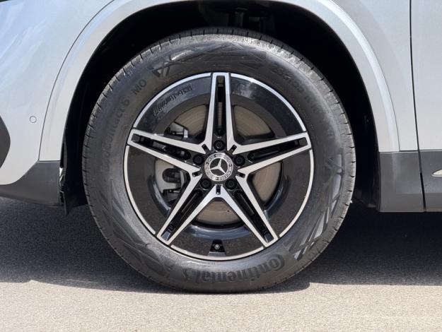 MERCEDES-BENZ EQA 250+ AMG Line  