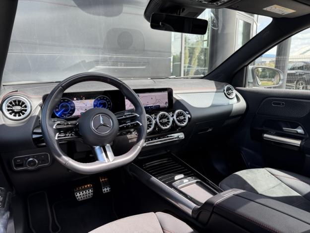 MERCEDES-BENZ EQA 250+ AMG Line  