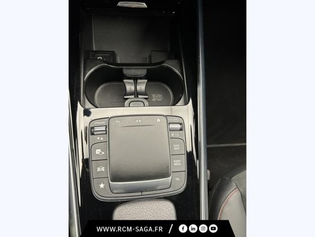 MERCEDES-BENZ GLA 200 d AMG Line  