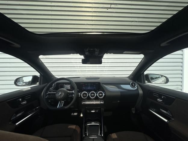 MERCEDES-BENZ GLA 200 d AMG Line  GLA 200 d AMG Line