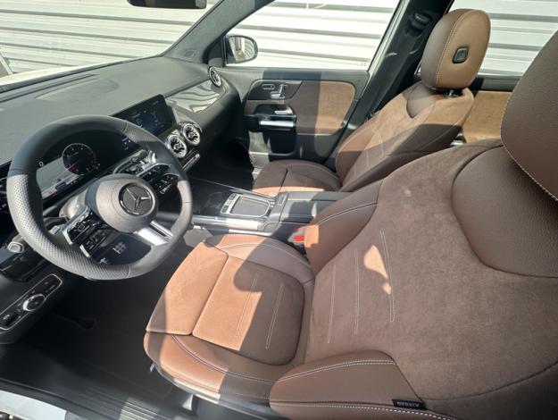 MERCEDES-BENZ GLA 200 d AMG Line  GLA 200 d AMG Line