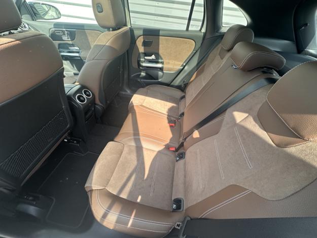 MERCEDES-BENZ GLA 200 d AMG Line  GLA 200 d AMG Line