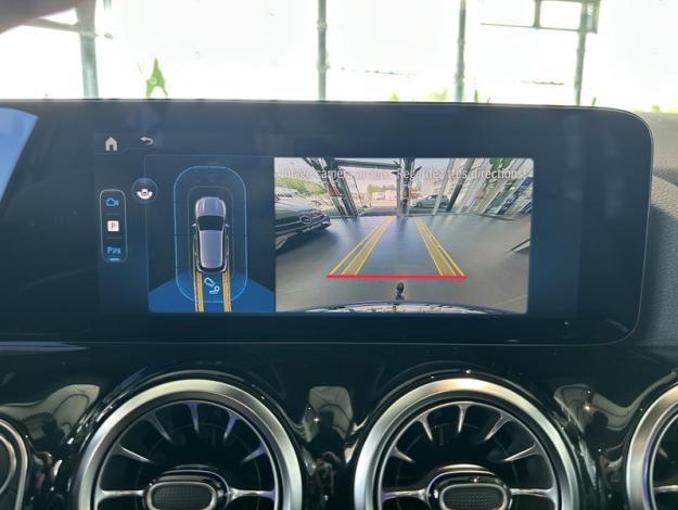 MERCEDES-BENZ GLA 200 d AMG Line  GLA 200 d AMG Line
