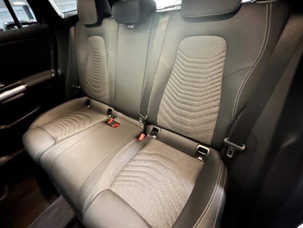 MERCEDES-BENZ GLA 200 Progressive Line  