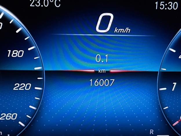 MERCEDES-BENZ GLA 200 Progressive Line  