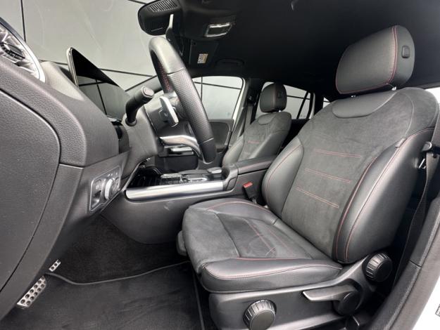 MERCEDES-BENZ GLA 200 d AMG Line  