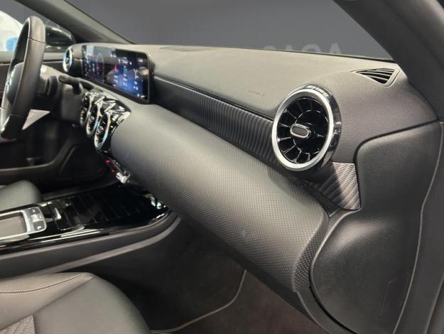 MERCEDES-BENZ A 180 d Business Solution  