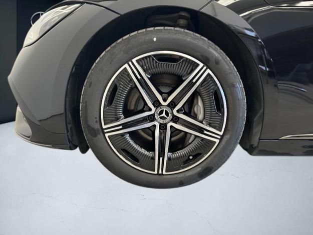 MERCEDES-BENZ EQE 300 AMG Line  