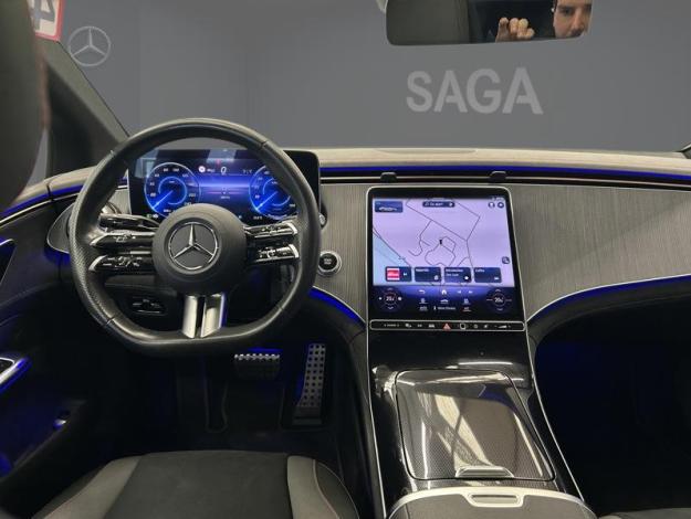 MERCEDES-BENZ EQE 300 AMG Line  
