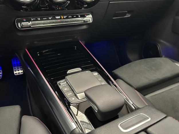 MERCEDES-BENZ EQA 250 AMG Line Pano PREMIUM PLUS  
