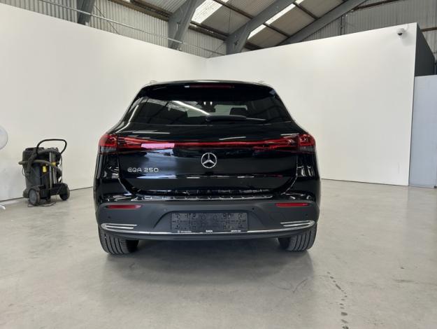 MERCEDES-BENZ EQA 250 Edition  