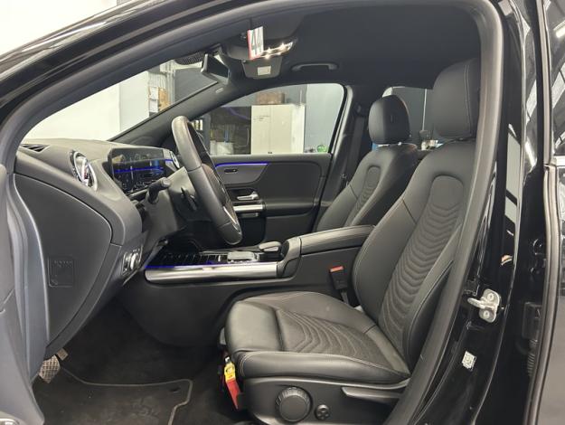 MERCEDES-BENZ EQA 250 Edition  