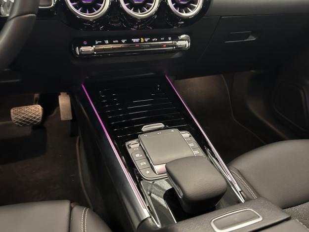 MERCEDES-BENZ EQA 250 Edition  