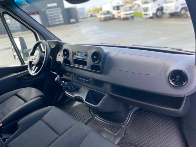 MERCEDES-BENZ Sprinter CCb 514 CDI 43 3T5 Propulsion Caisse Hayon 