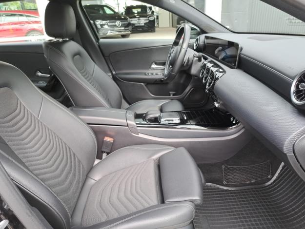 MERCEDES-BENZ A-Klasse A 180 d Business Solution