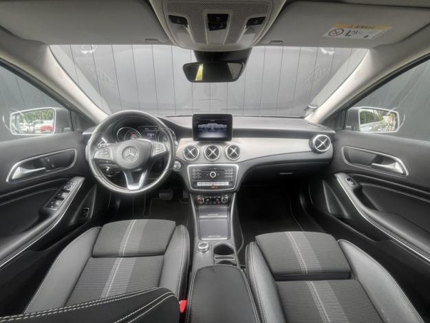 MERCEDES-BENZ GLA 200 d Sensation  