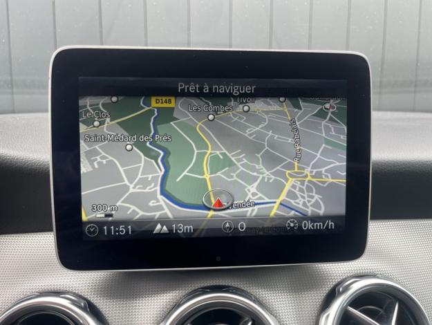 MERCEDES-BENZ GLA 200 d Sensation  