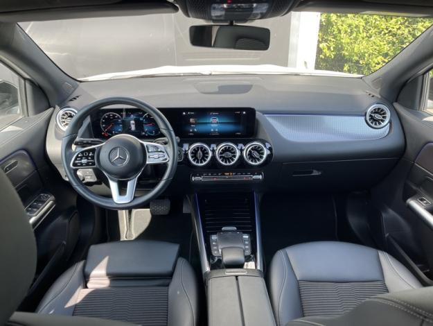 MERCEDES-BENZ GLA 200 Progressive Line  GLA 200 Progressive Line