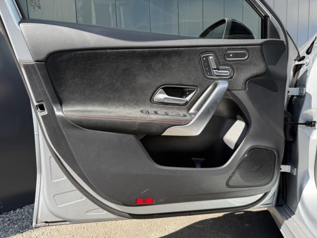 MERCEDES-BENZ Classe A 200 d AMG Line  
