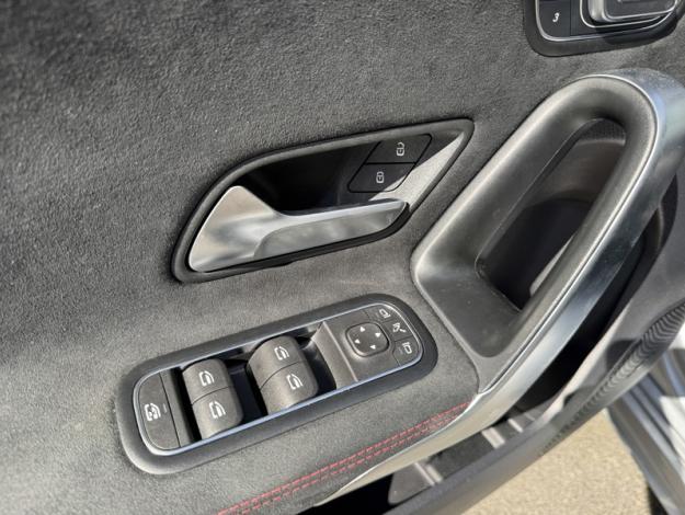 MERCEDES-BENZ Classe A 200 d AMG Line  