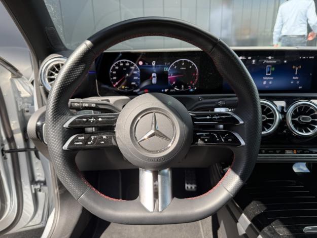 MERCEDES-BENZ Classe A 200 d AMG Line  