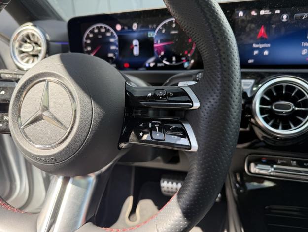 MERCEDES-BENZ Classe A 200 d AMG Line  