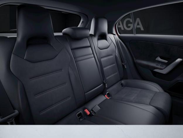 MERCEDES-BENZ Classe A 180 AMG Line  