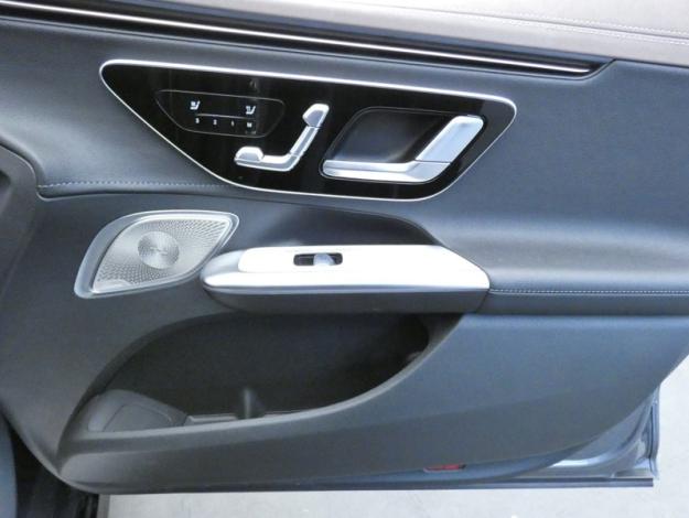 MERCEDES-BENZ EQE Berline Mercedes-AMG EQE 43 4MATIC  Classe EQE / 295 Mercedes-AMG EQE 43 4MATIC
