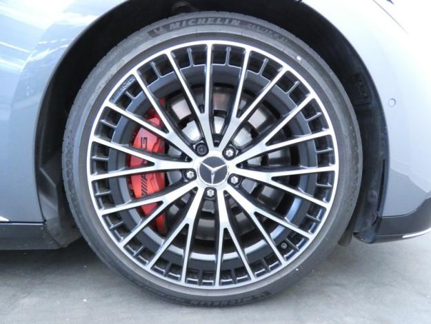 MERCEDES-BENZ EQE Berline Mercedes-AMG EQE 43 4MATIC  Classe EQE / 295 Mercedes-AMG EQE 43 4MATIC