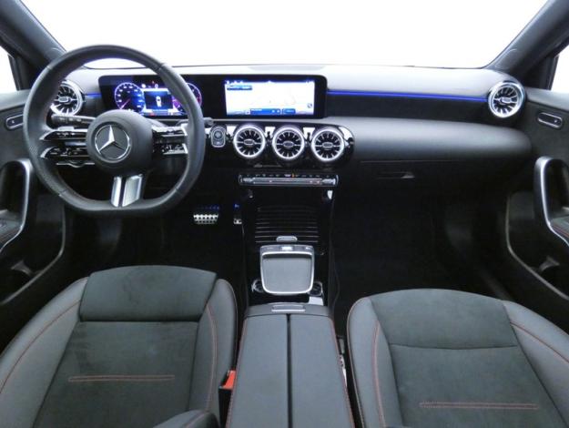 MERCEDES-BENZ Classe A 200 d AMG Line  