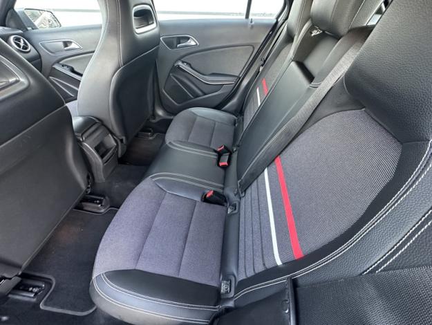 MERCEDES-BENZ Classe A A 180 Intuition  