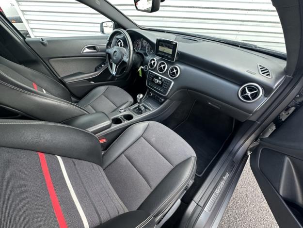 MERCEDES-BENZ Classe A A 180 Intuition  