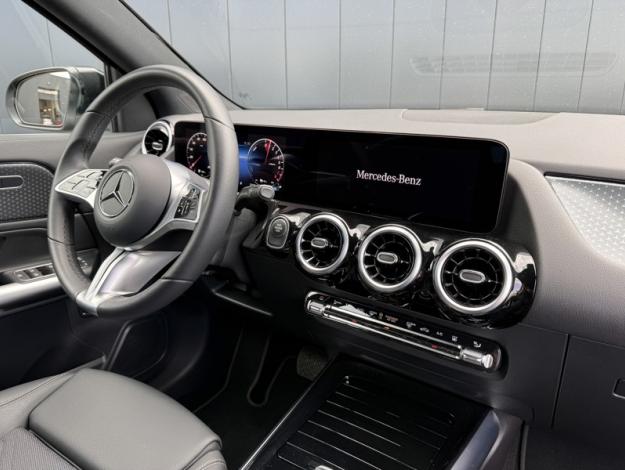 MERCEDES-BENZ GLA 250 e Hybrid EQ Progressive Line  