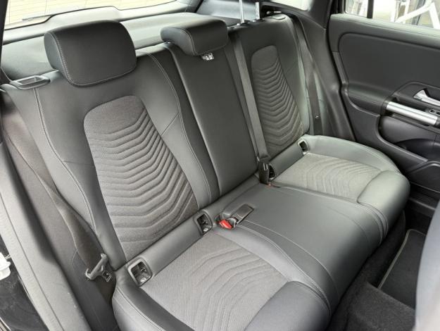 MERCEDES-BENZ GLA 250 e Hybrid EQ Progressive Line  