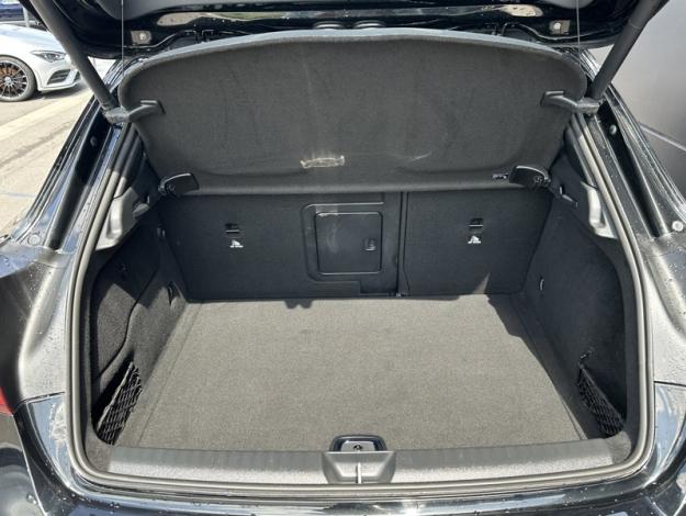MERCEDES-BENZ GLA 200 d Sensation  