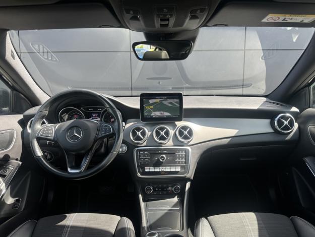 MERCEDES-BENZ GLA 200 d Sensation  