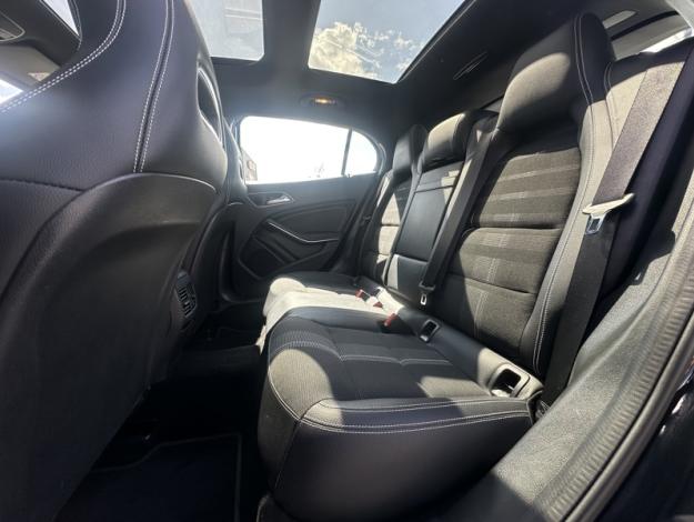 MERCEDES-BENZ GLA 200 d Sensation  