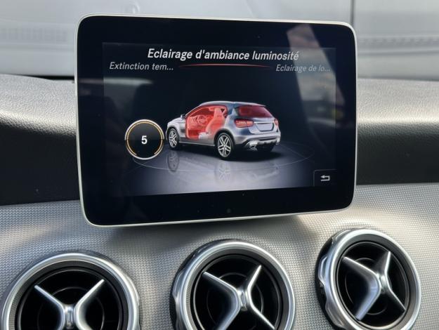 MERCEDES-BENZ GLA 200 d Sensation  