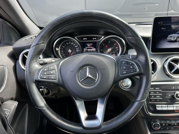 MERCEDES-BENZ GLA 200 d Sensation  