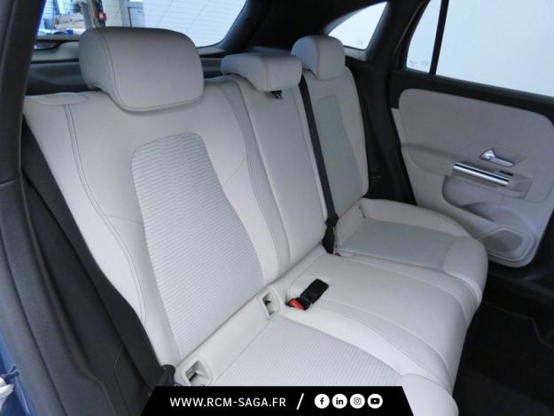 MERCEDES-BENZ GLA 200 Progressive Line  