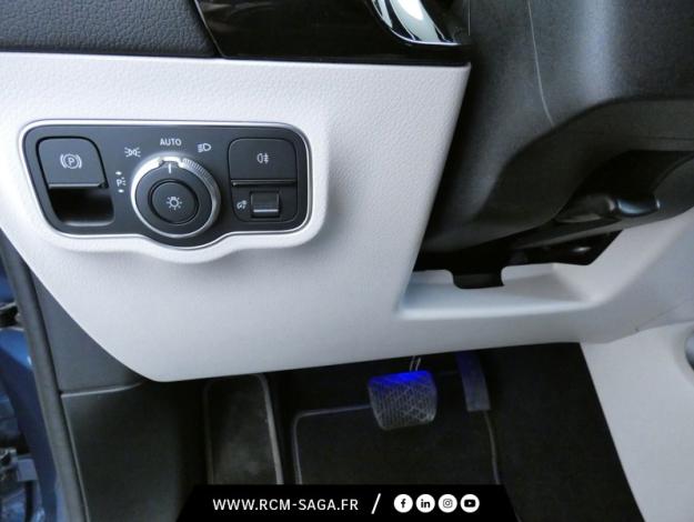 MERCEDES-BENZ GLA 200 Progressive Line  