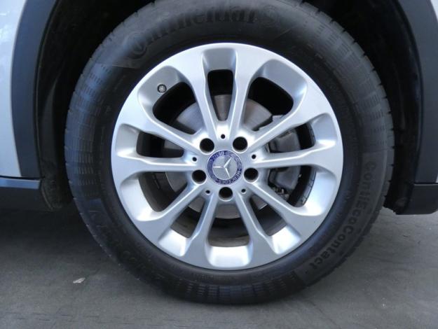 MERCEDES-BENZ GLA 200 d  