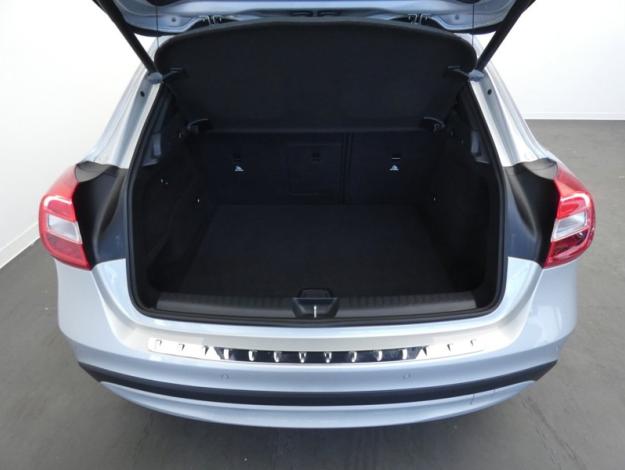 MERCEDES-BENZ GLA 200 d  