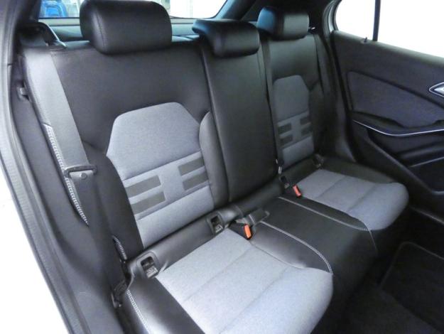 MERCEDES-BENZ GLA 200 d  