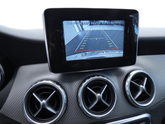 MERCEDES-BENZ GLA 200 d  