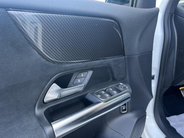 MERCEDES-BENZ GLA 200 d AMG Line  
