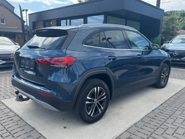 MERCEDES-BENZ GLA 180 D STYLE  